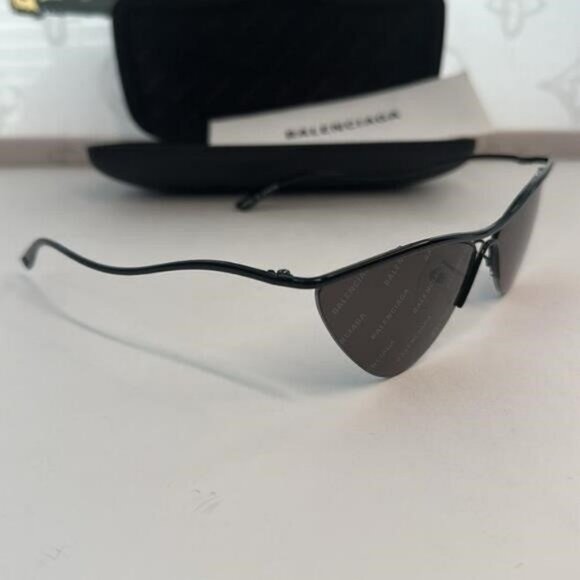 New Authentic Balenciaga BB0093S 001 Curve Cat Sunglasses - Picture 11 of 12